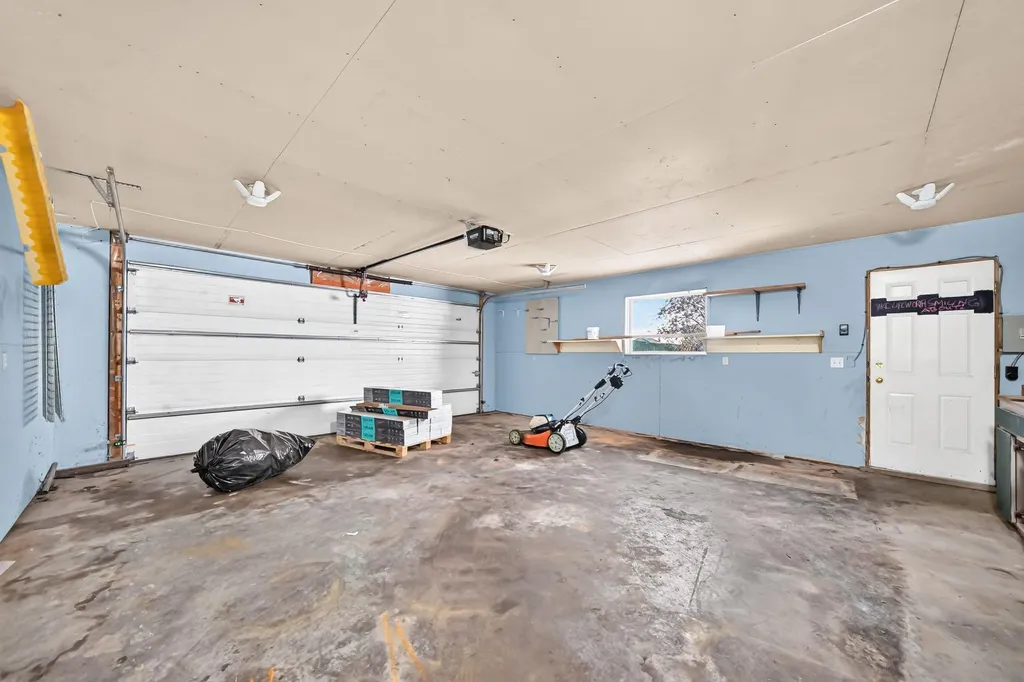 417 9 Street Beiseker AB T0M 0G0