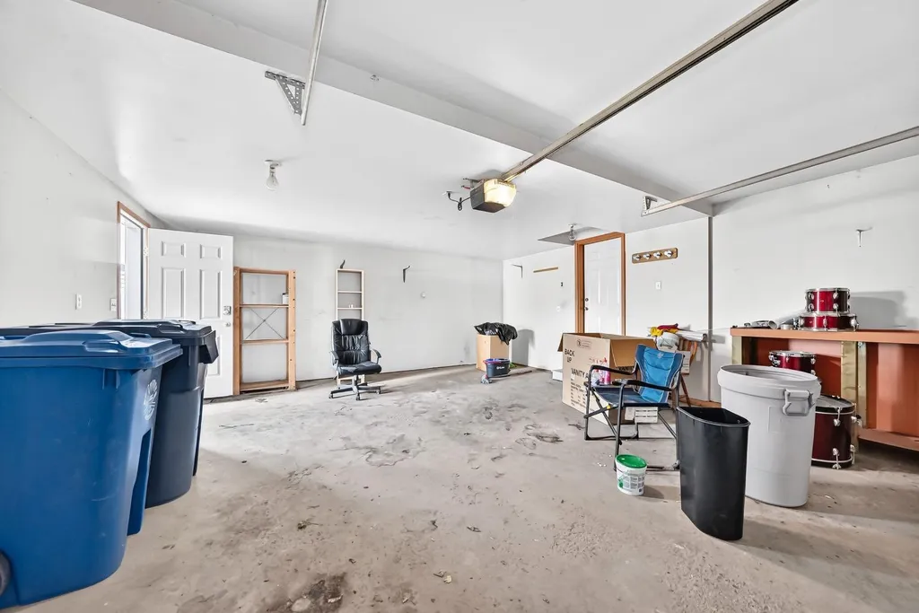417 9 Street Beiseker AB T0M 0G0