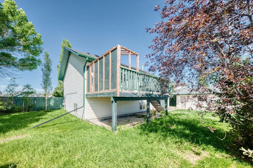 417 9 Street Beiseker AB T0M 0G0