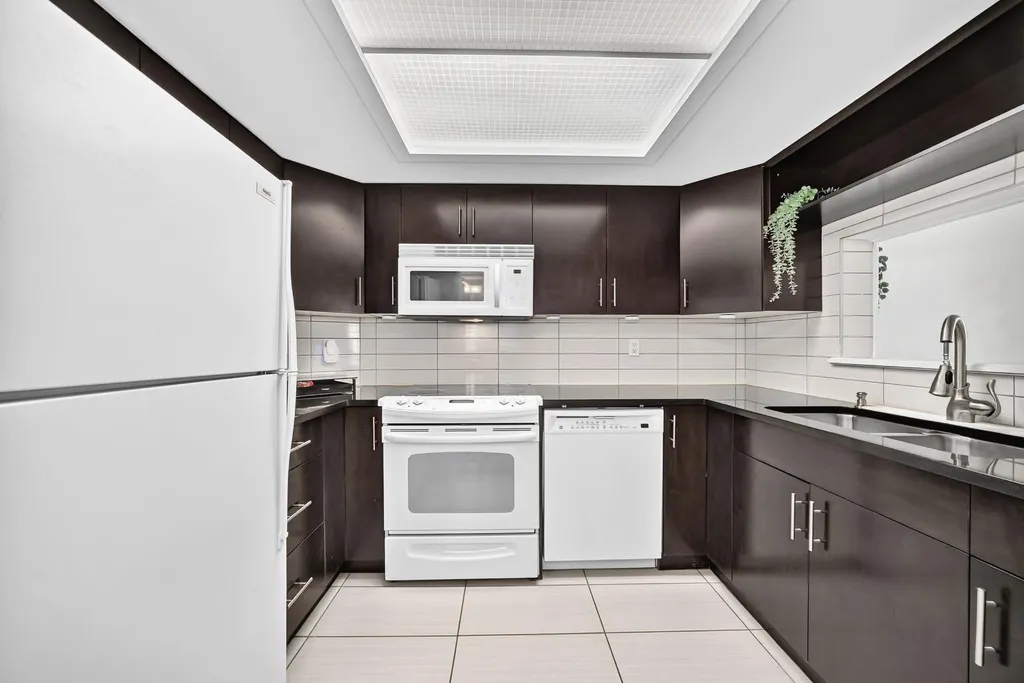 3717 42 Street NW Calgary AB T3A 2W2