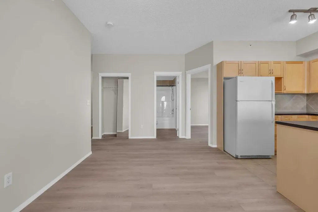 70 Panamount Drive NW Calgary AB T3K 6G7