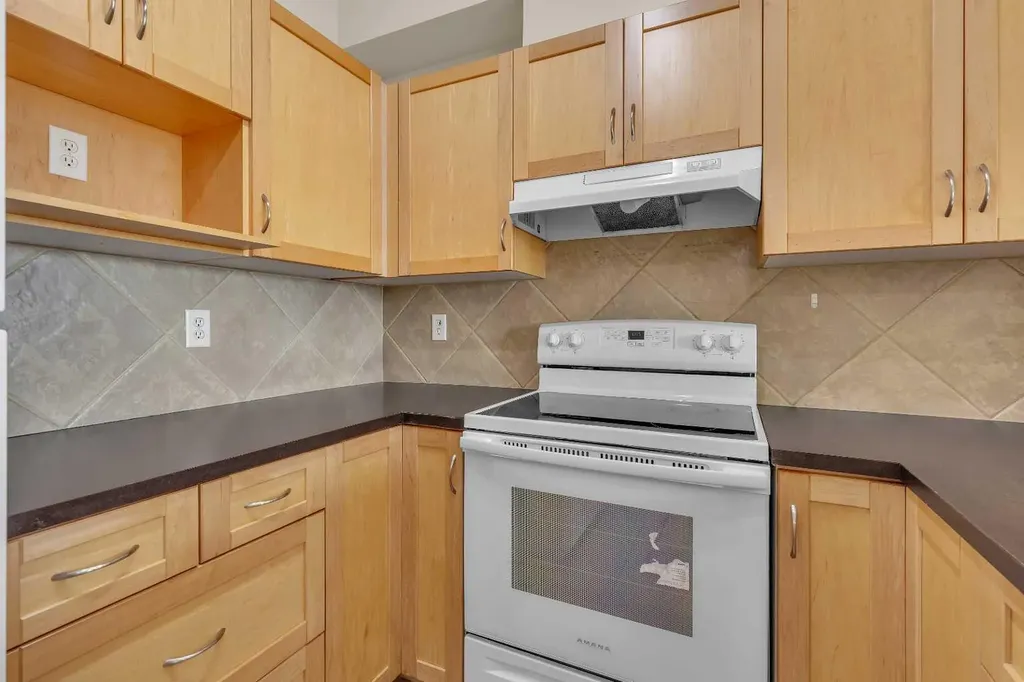 70 Panamount Drive NW Calgary AB T3K 6G7