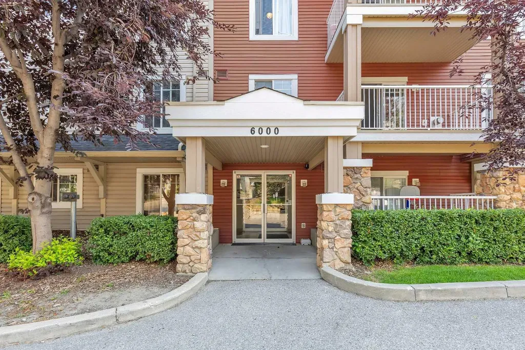 70 Panamount Drive NW Calgary AB T3K 6G7