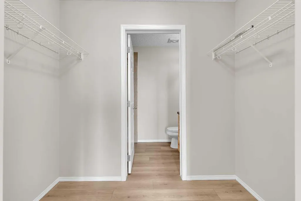 70 Panamount Drive NW Calgary AB T3K 6G7