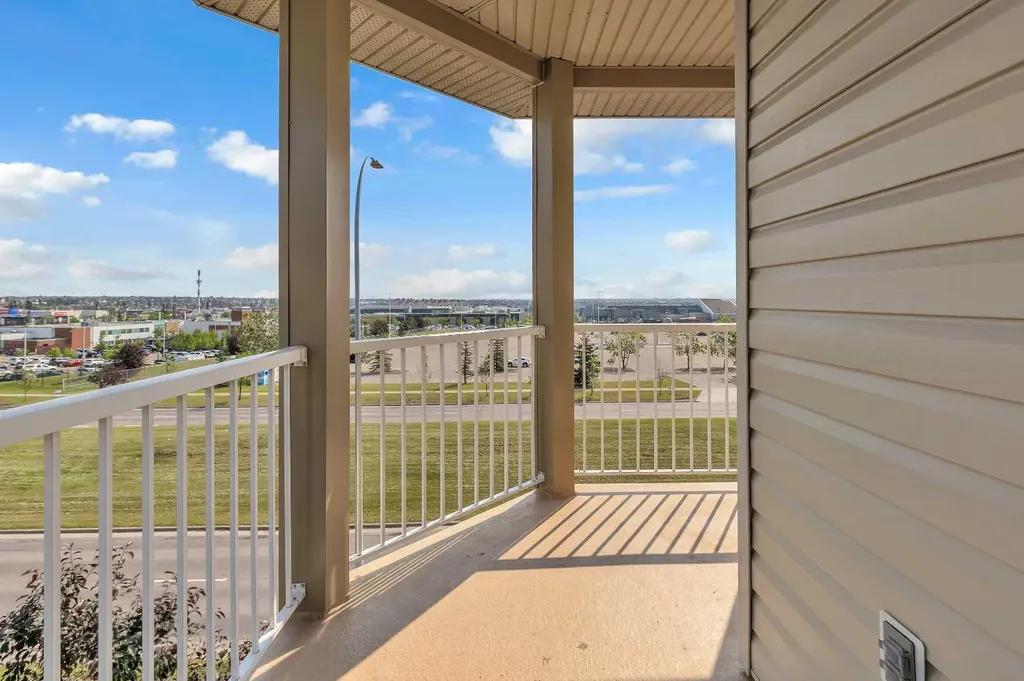 70 Panamount Drive NW Calgary AB T3K 6G7