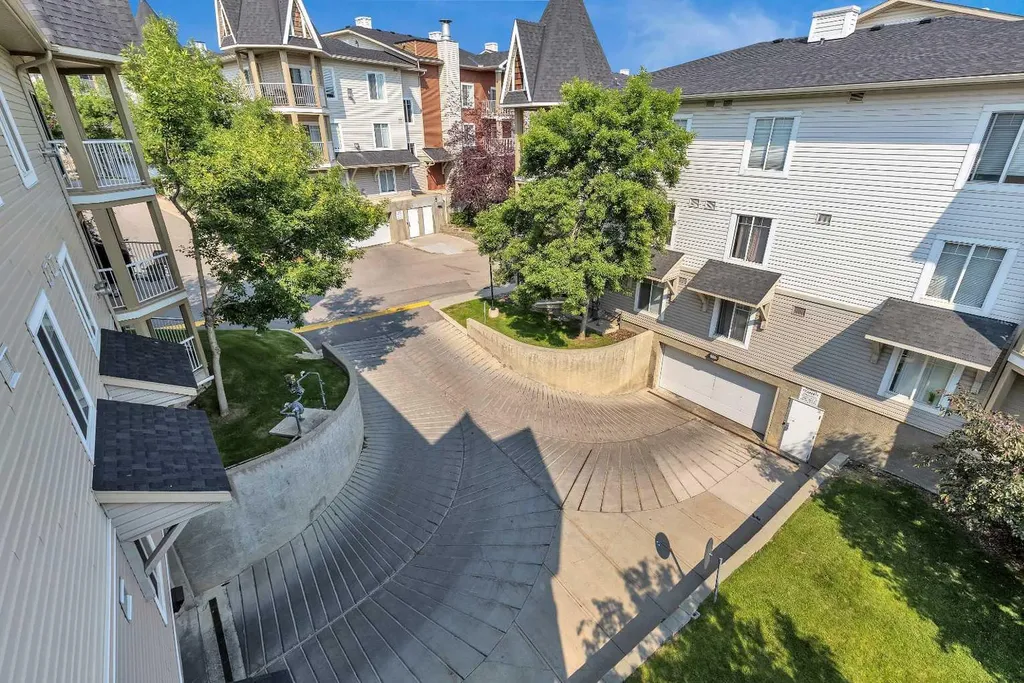 70 Panamount Drive NW Calgary AB T3K 6G7