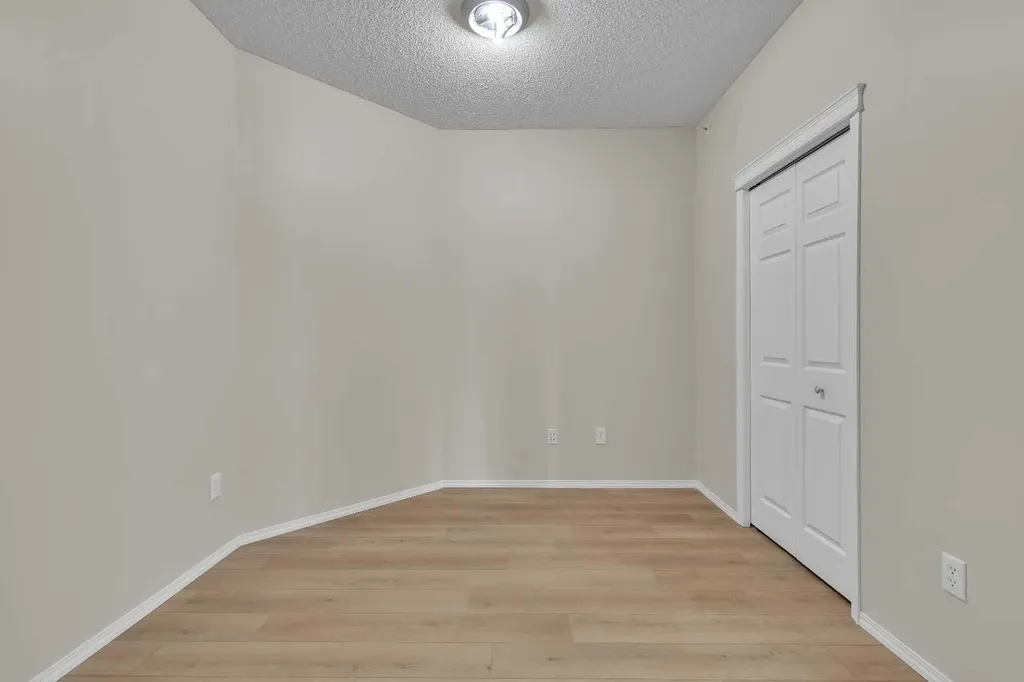 70 Panamount Drive NW Calgary AB T3K 6G7