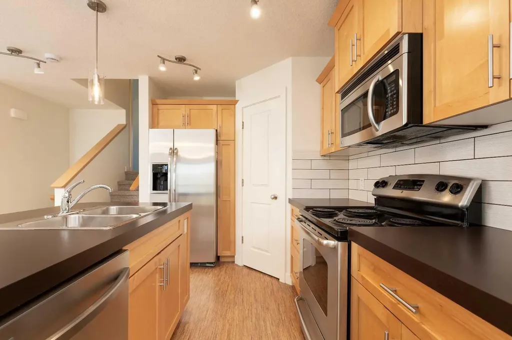 78 Sunridge Boulevard W Lethbridge AB T1J 0T4