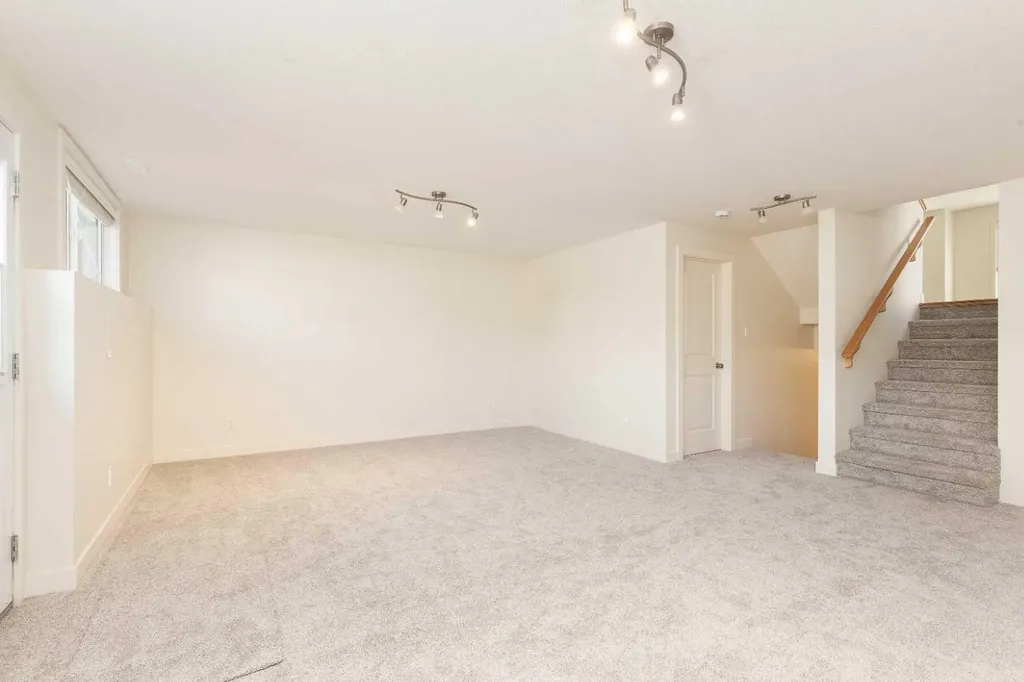 78 Sunridge Boulevard W Lethbridge AB T1J 0T4