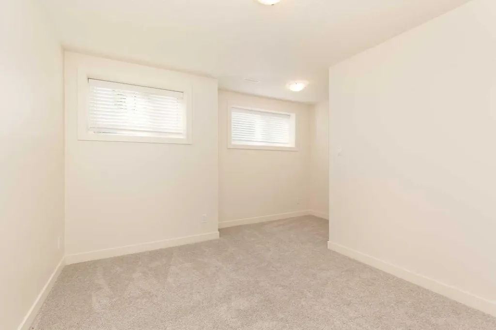 78 Sunridge Boulevard W Lethbridge AB T1J 0T4