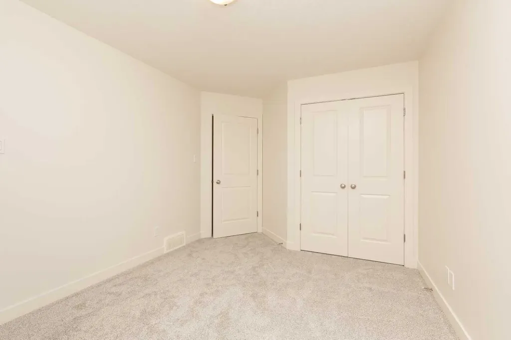 78 Sunridge Boulevard W Lethbridge AB T1J 0T4