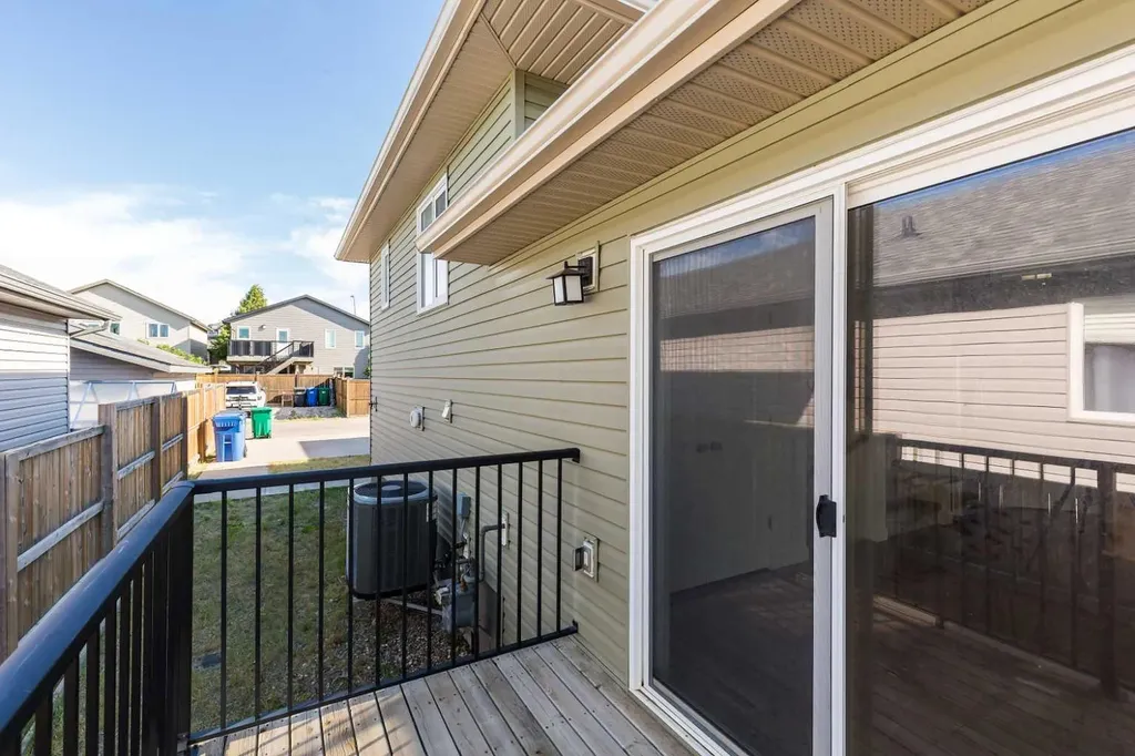 78 Sunridge Boulevard W Lethbridge AB T1J 0T4