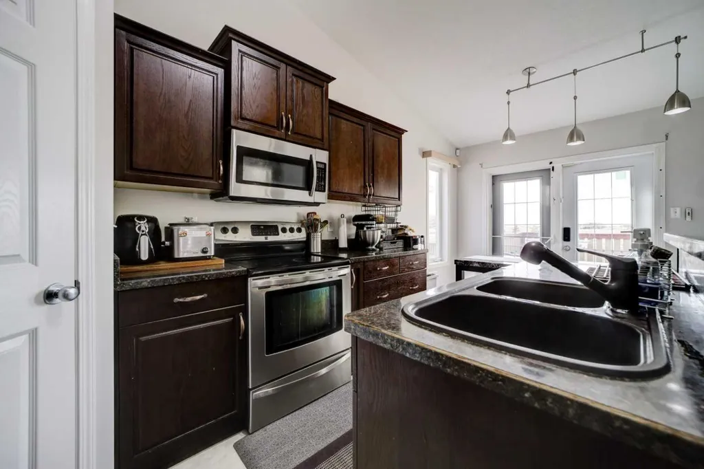 106 Peigan Court W Lethbridge AB T1K 7N8