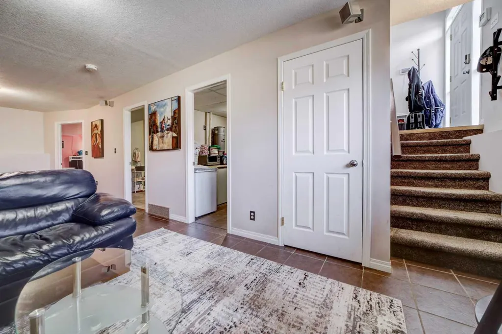 106 Peigan Court W Lethbridge AB T1K 7N8