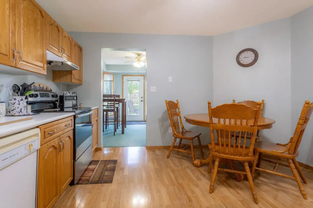 5725 41 Street Lloydminster AB T9V 2A4