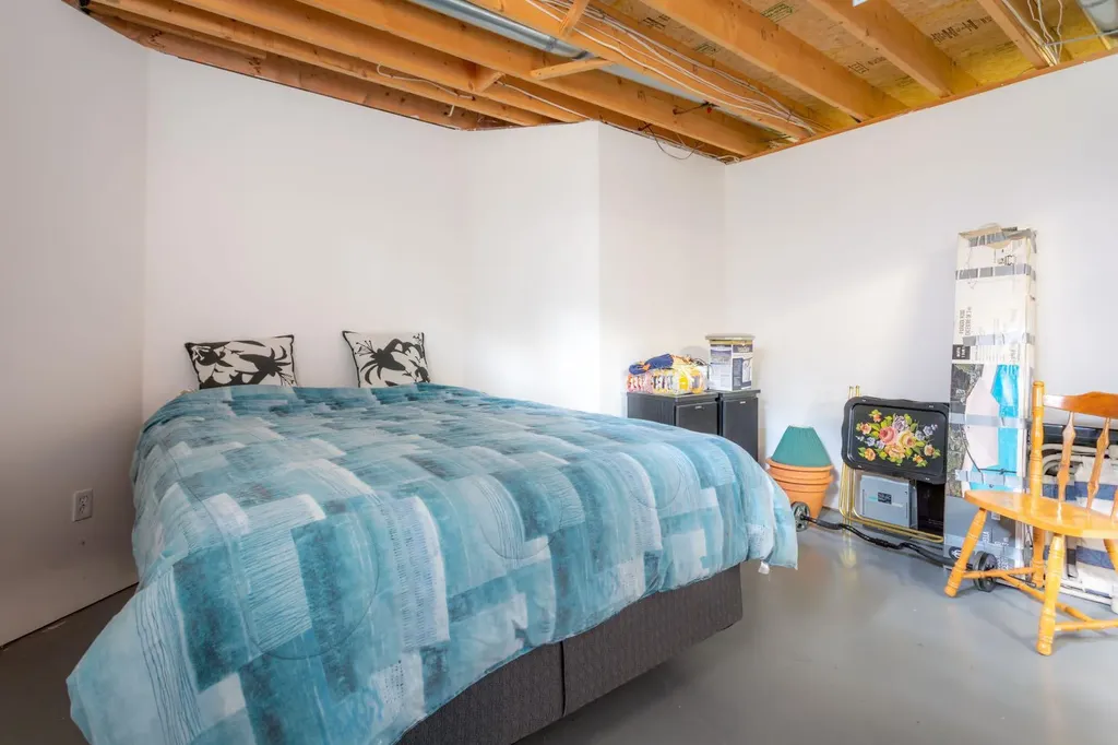 5725 41 Street Lloydminster AB T9V 2A4