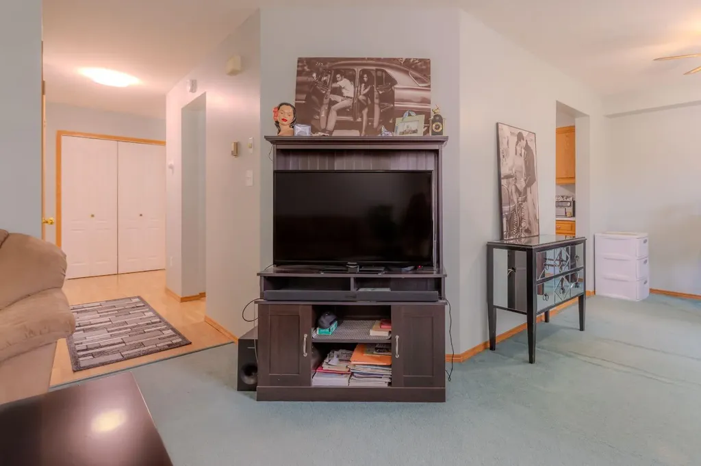 5725 41 Street Lloydminster AB T9V 2A4