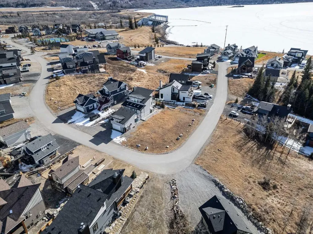 423 Cottageclub Cove Rural Rocky View County AB T4C1B1