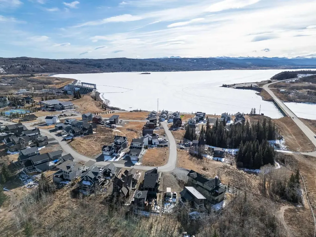 423 Cottageclub Cove Rural Rocky View County AB T4C1B1