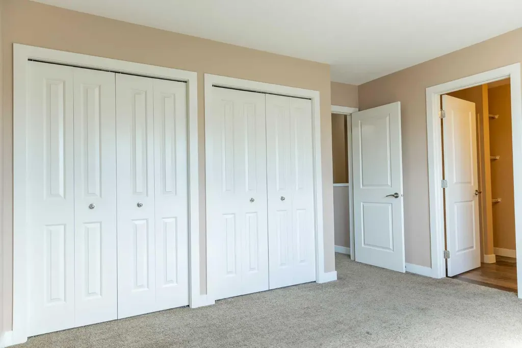 4729 49 Street Drayton Valley AB T7A 1J1