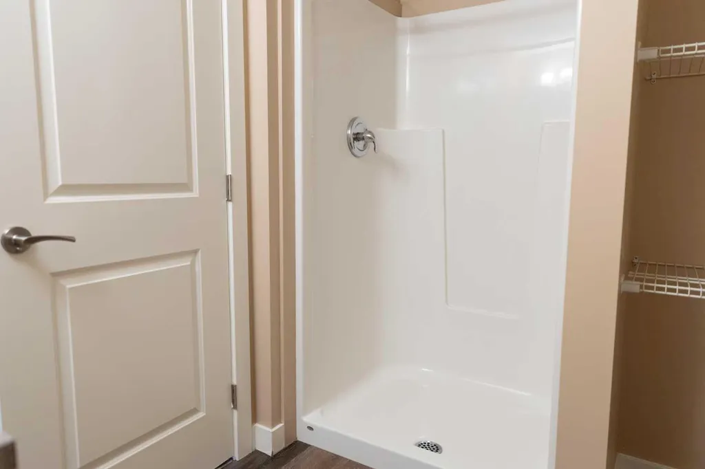 4729 49 Street Drayton Valley AB T7A 1J1