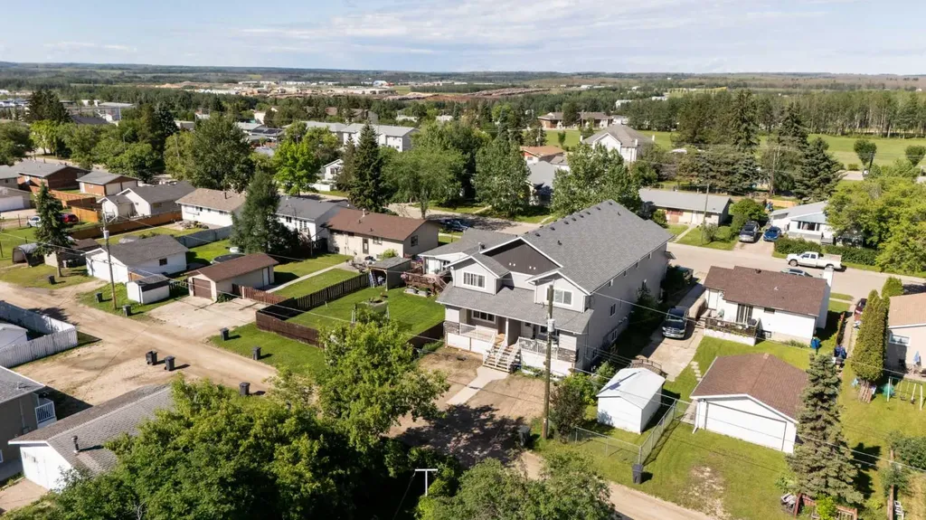 4729 49 Street Drayton Valley AB T7A 1J1