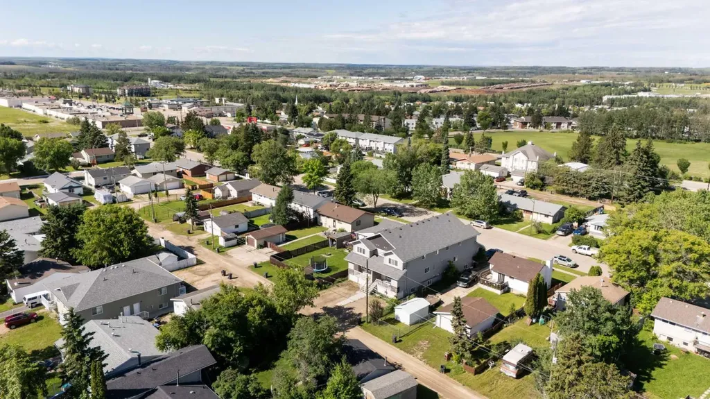 4729 49 Street Drayton Valley AB T7A 1J1