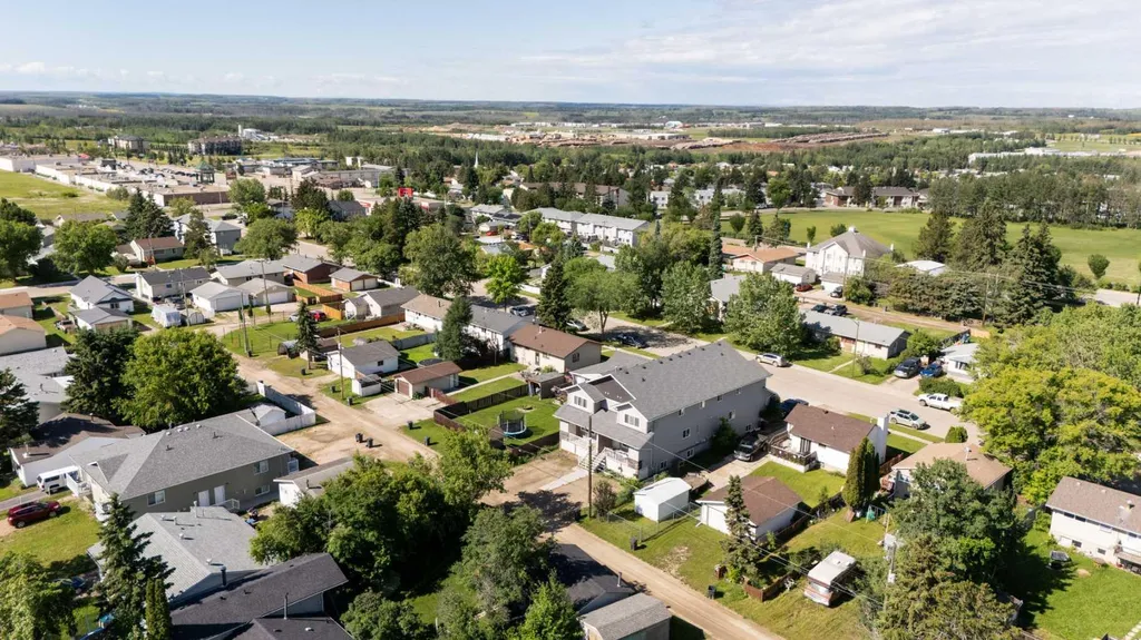 4729 49 Street Drayton Valley AB T7A 1J1