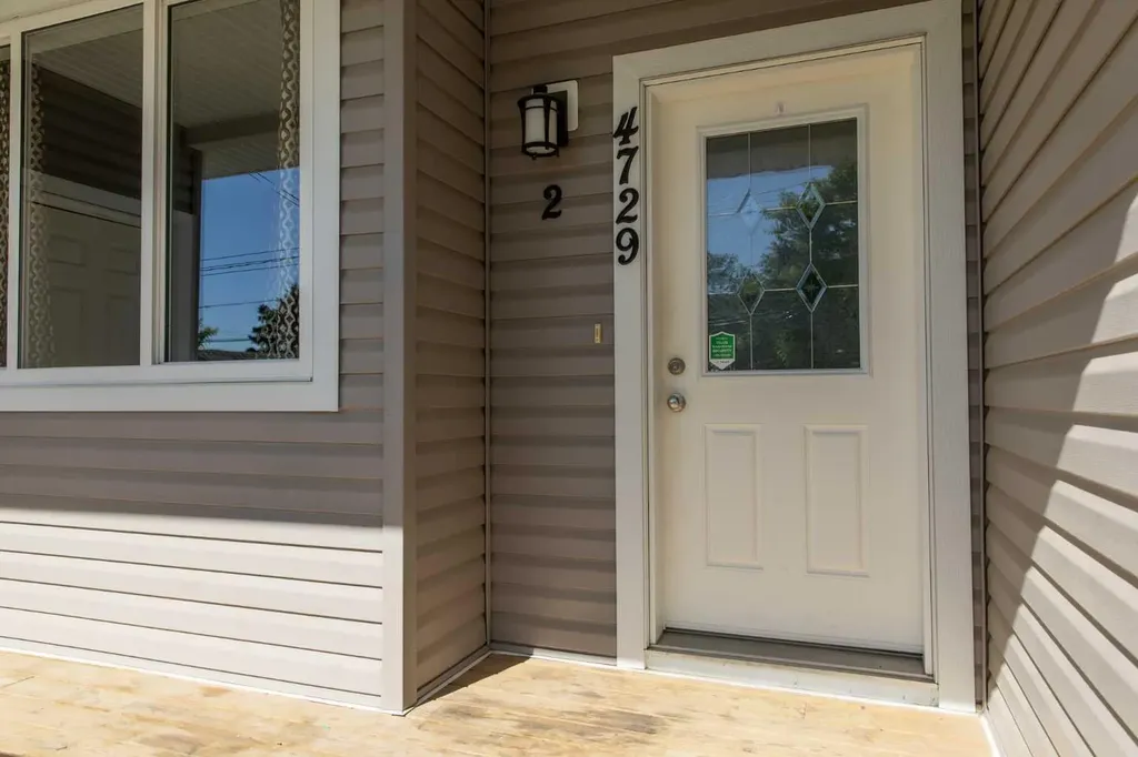 4729 49 Street Drayton Valley AB T7A 1J1