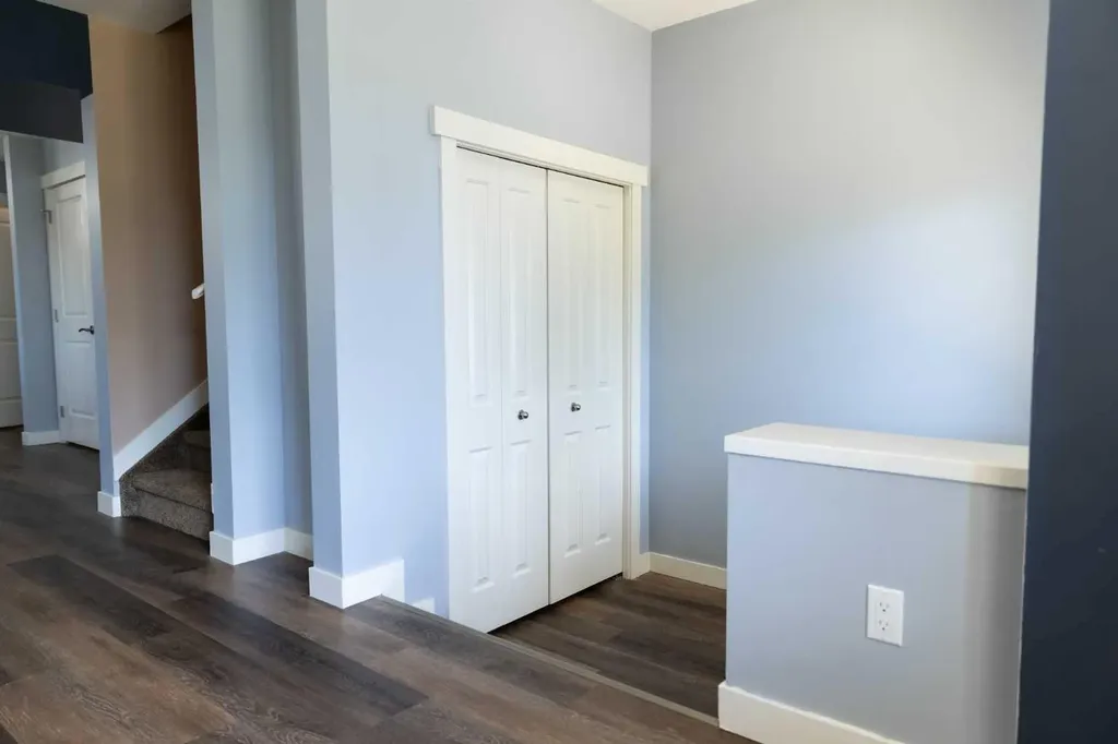 4729 49 Street Drayton Valley AB T7A 1J1