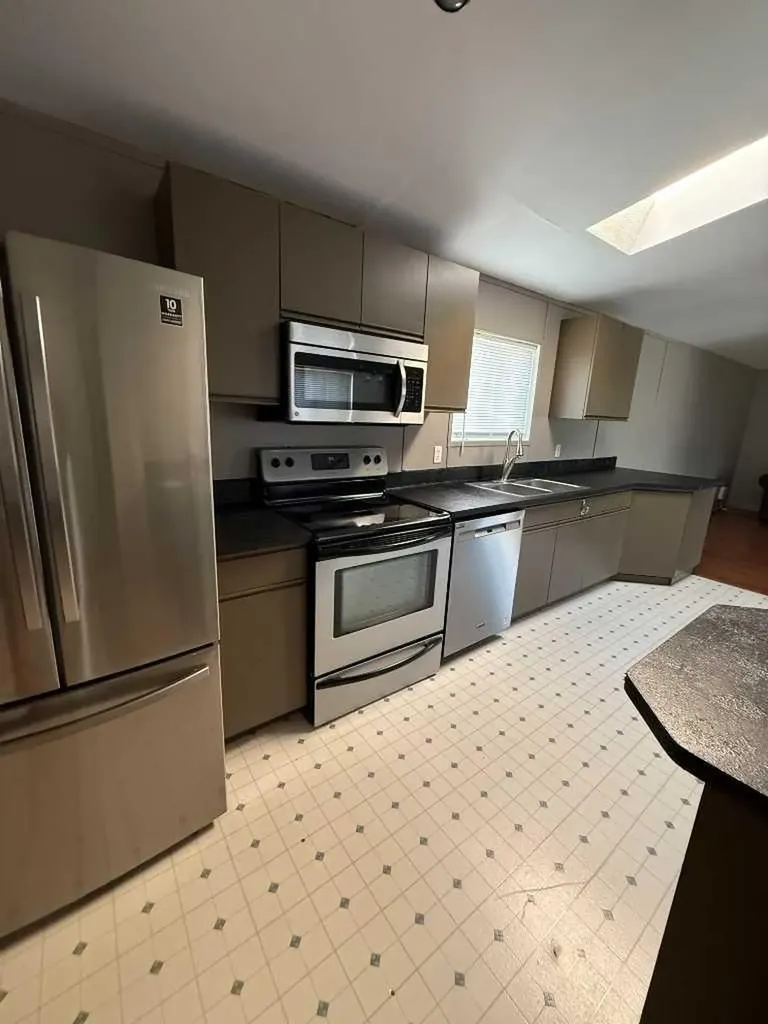 9904 107 Street High Level AB T0H 1Z0