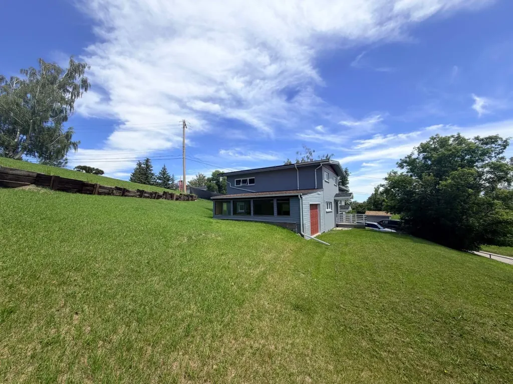 771 Dundas Street Pincher Creek AB T0K 1W0