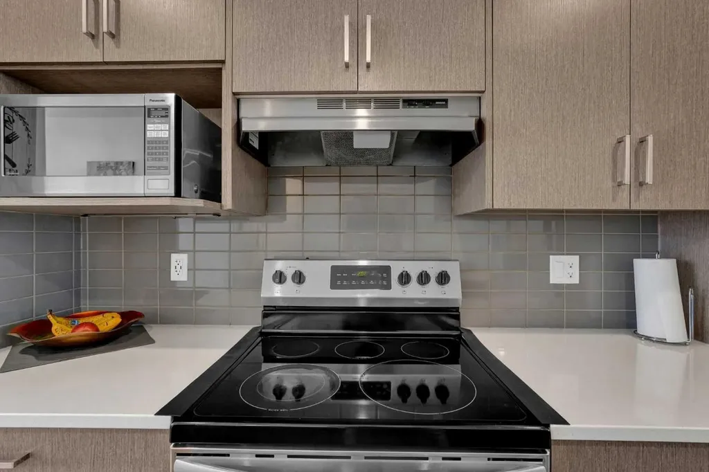 71 Savanna Park NE Calgary AB T3J0Y8