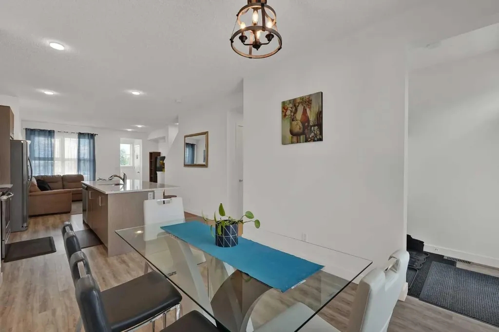 71 Savanna Park NE Calgary AB T3J0Y8