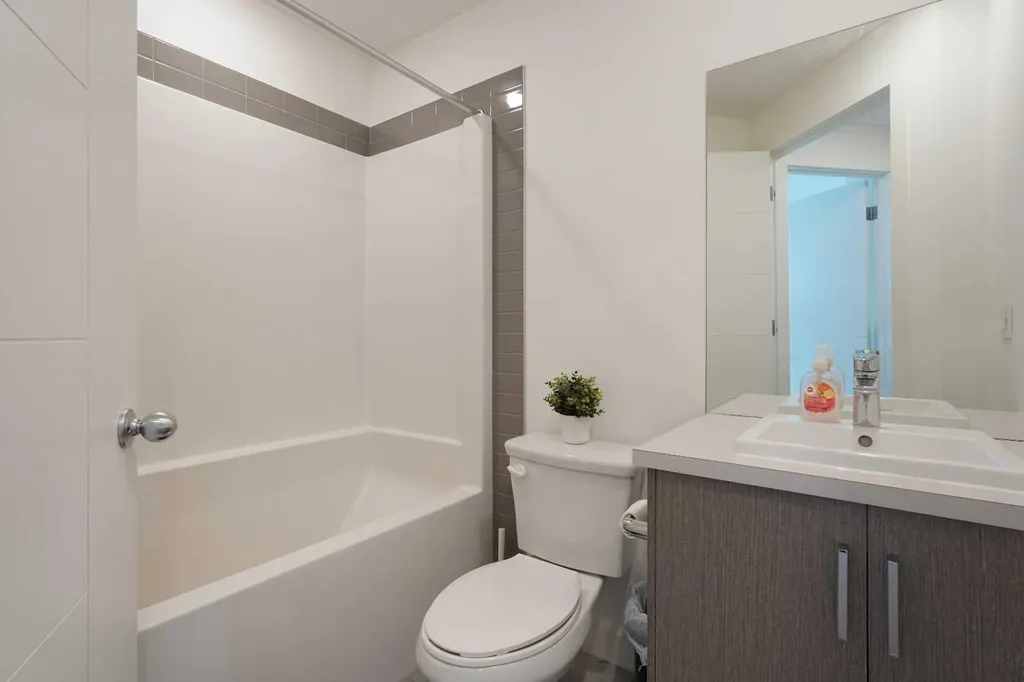 71 Savanna Park NE Calgary AB T3J0Y8