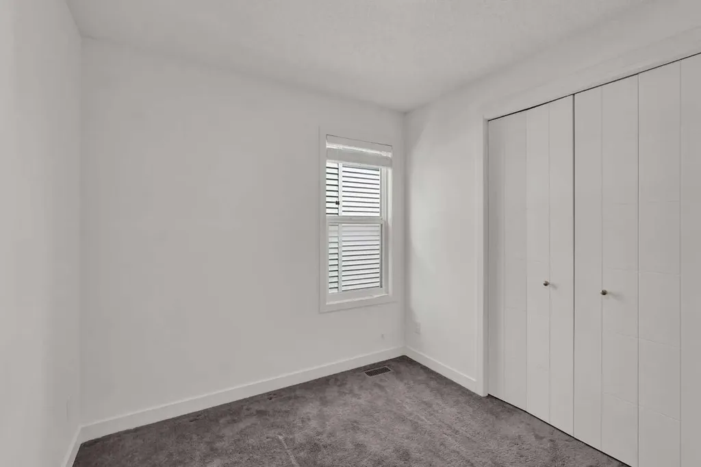 71 Savanna Park NE Calgary AB T3J0Y8