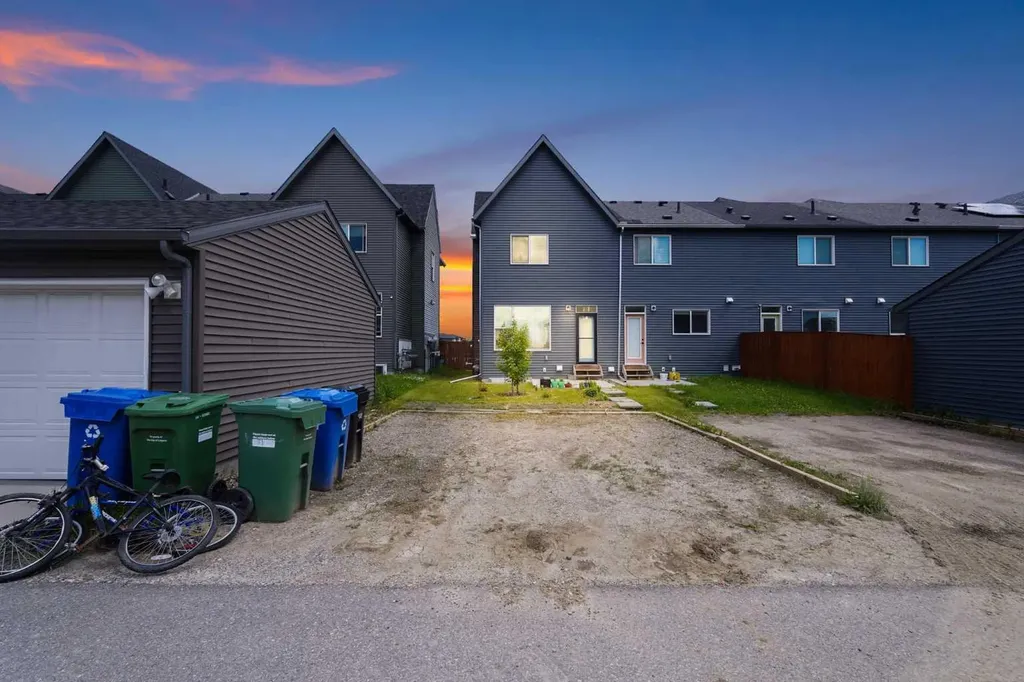 71 Savanna Park NE Calgary AB T3J0Y8