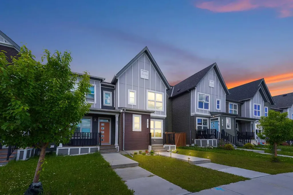 71 Savanna Park NE Calgary AB T3J0Y8