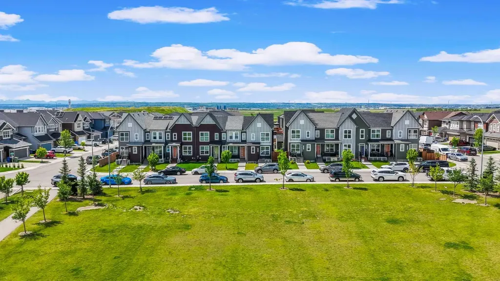 71 Savanna Park NE Calgary AB T3J0Y8