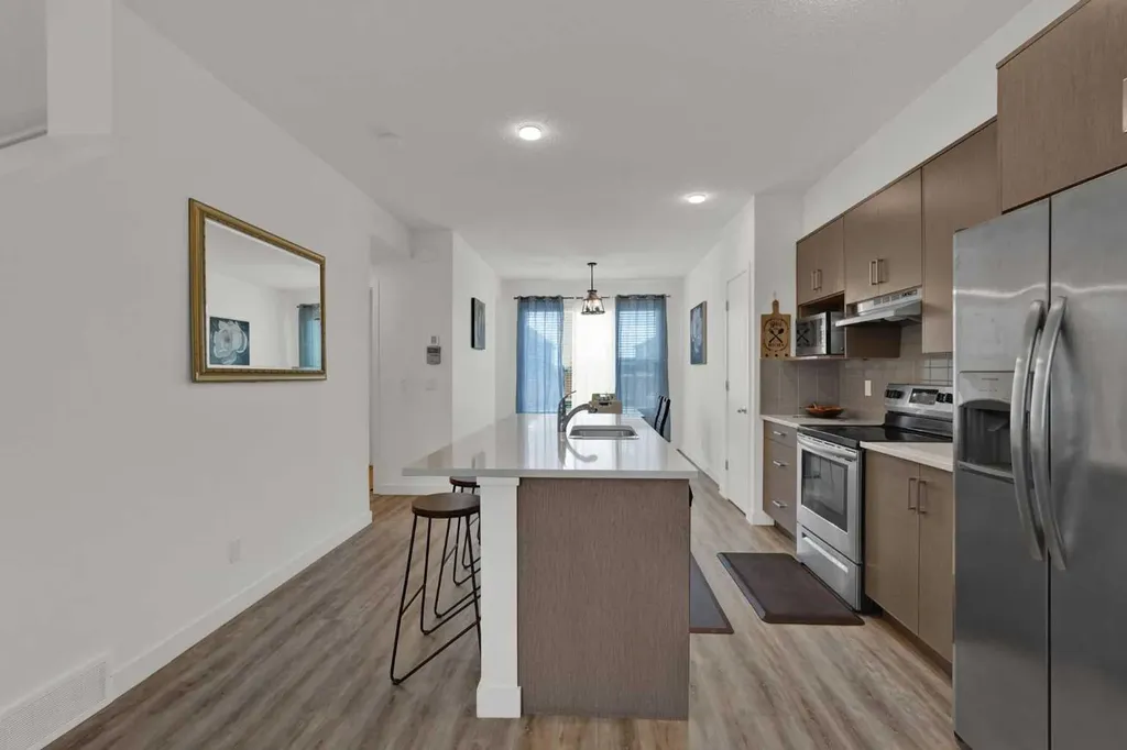 71 Savanna Park NE Calgary AB T3J0Y8