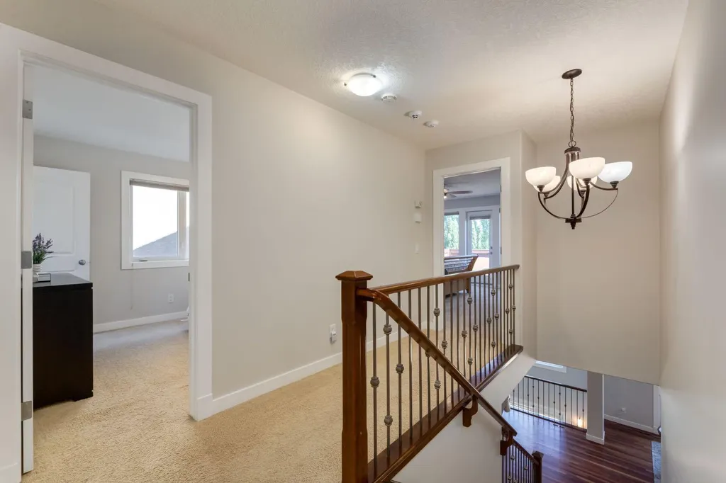 52 Valley Woods Way NW Calgary AB t3B6A5