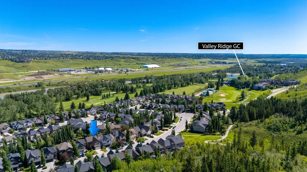 52 Valley Woods Way NW Calgary AB t3B6A5