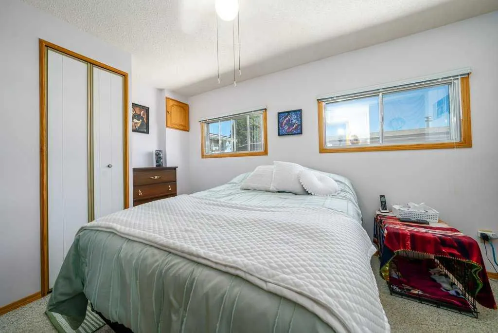 2391 Gardner Place SE Medicine Hat AB T1B 1A4