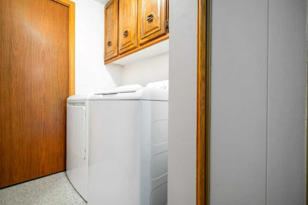 2391 Gardner Place SE Medicine Hat AB T1B 1A4