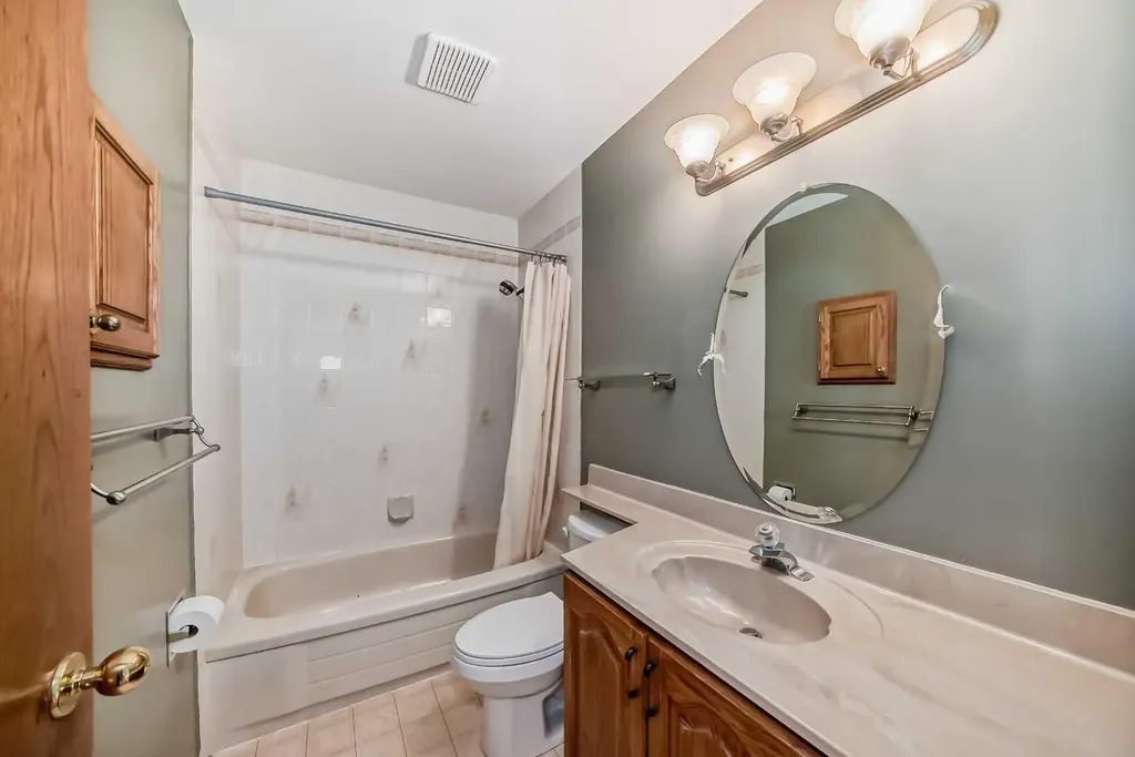 183 Christie Park Hill SW Calgary AB T3H 2V5