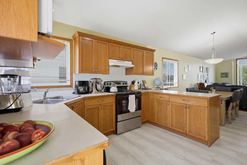 277 Deschner Close Red Deer AB T4R 3C2