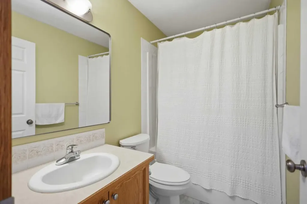 277 Deschner Close Red Deer AB T4R 3C2