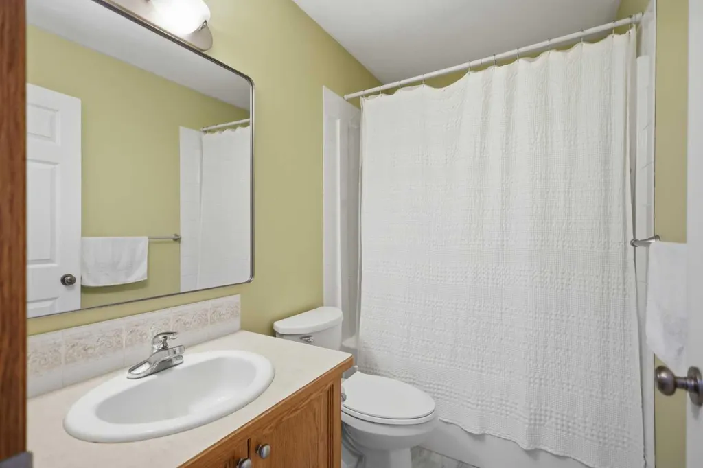 277 Deschner Close Red Deer AB T4R 3C2