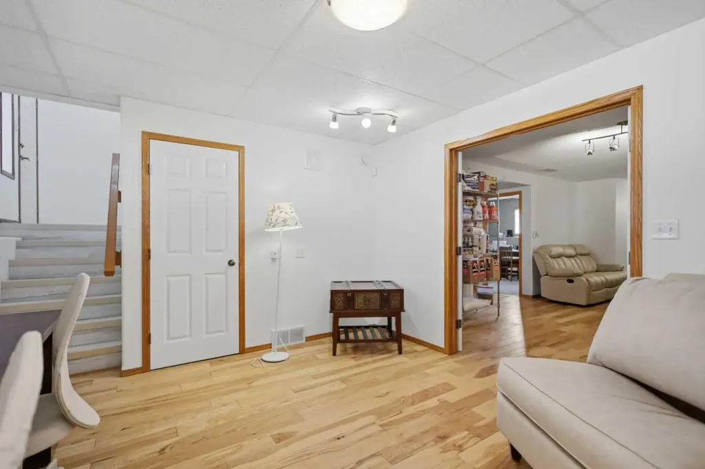 277 Deschner Close Red Deer AB T4R 3C2