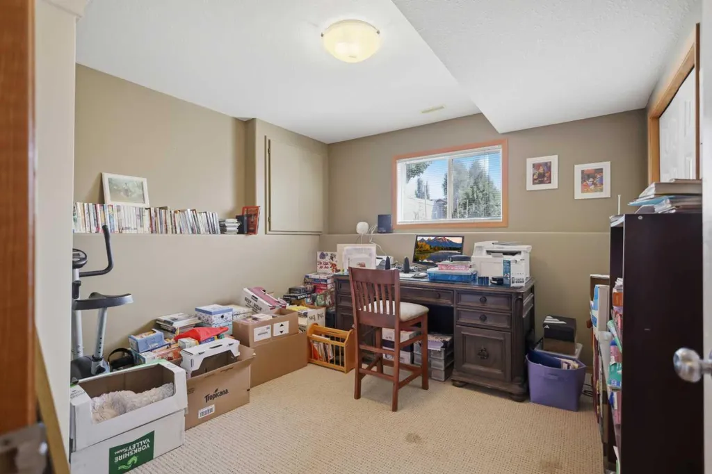 277 Deschner Close Red Deer AB T4R 3C2